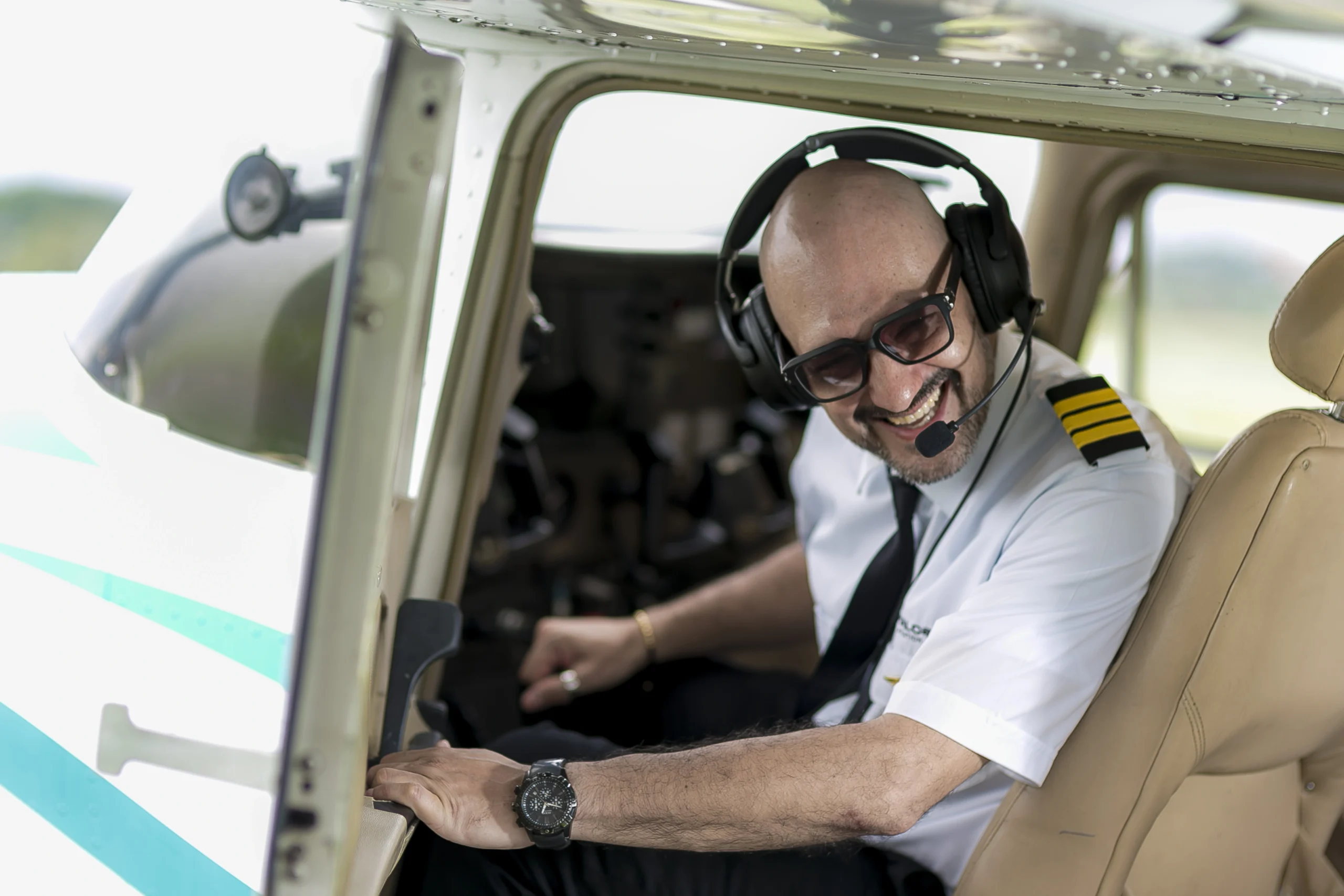 Estudiante Pilotaje Privado de Avión Halcones Aviation School