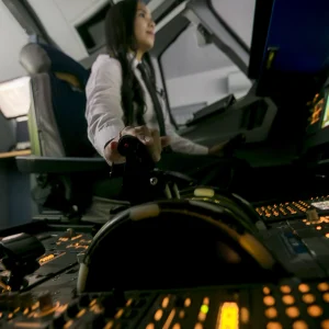 PILOTAJE COMERCIAL DE AVIÓN - Inmersión Aeronáutica